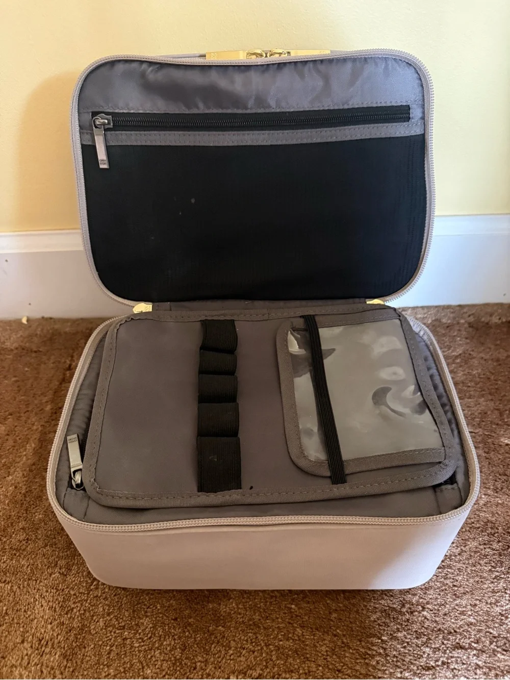 Open Story Toiletry Case